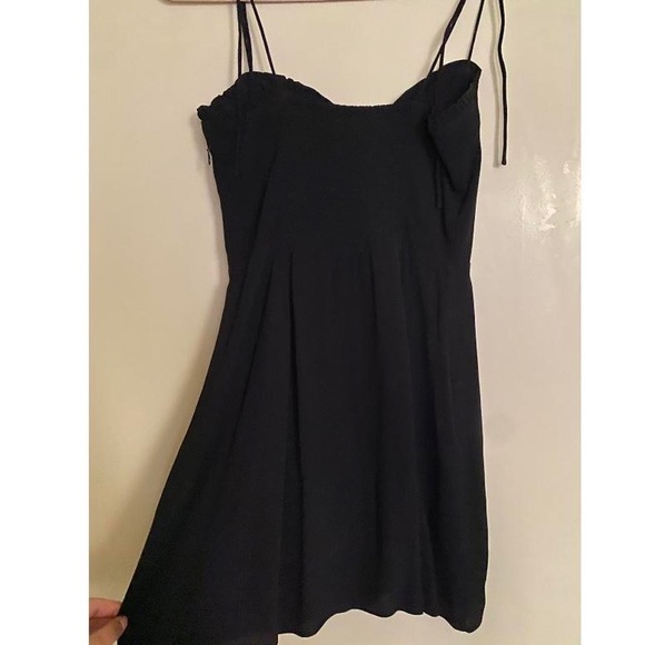 Aritzia Fable mini dress sweetheart top - Picture 3 of 4